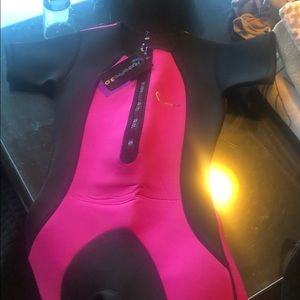 Wet suit. Woman’s Hydro Pro 3.0